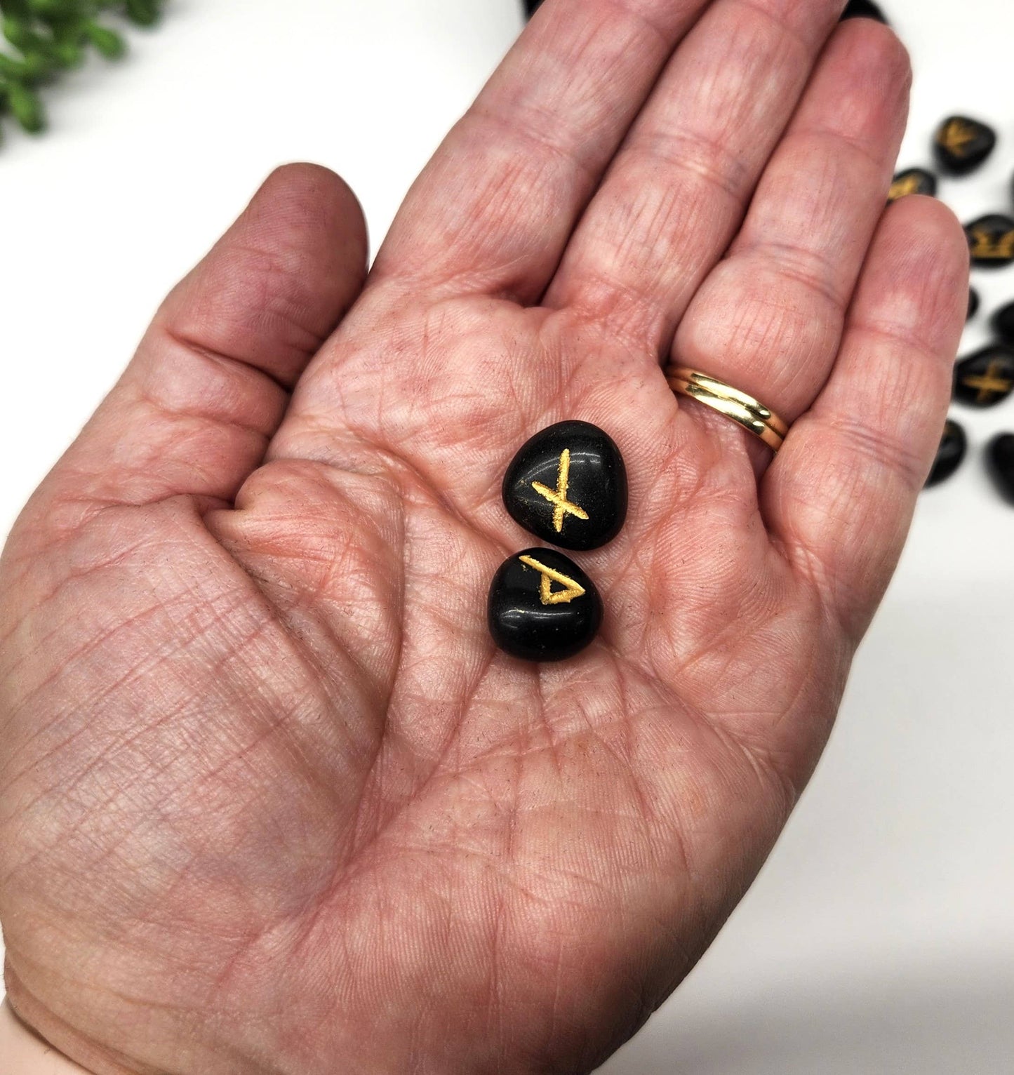 Black Agate Gemstone Rune Sets with Velvet Pouch