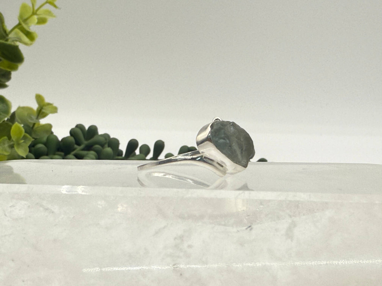 Aquamarine Side Rough Gemstone ring in Sterling Silver/925: 7