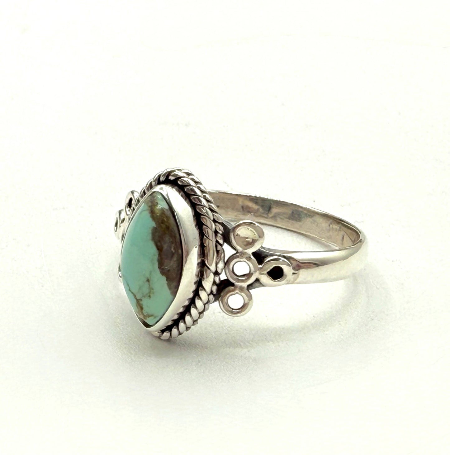 Turquoise Semi-Precious Gemstone 925/Sterling Silver Ring: 8