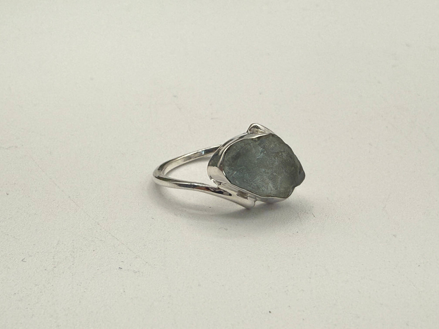 Aquamarine Side Rough Gemstone ring in Sterling Silver/925: 7