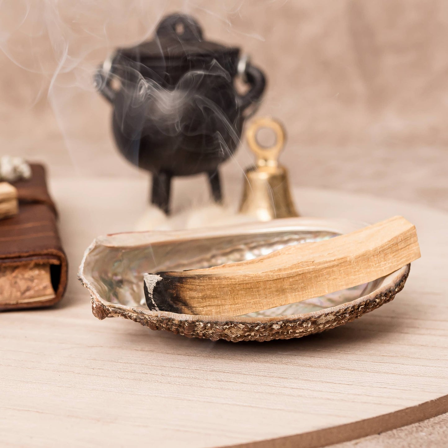 1 piece of Palo Santo (Holy Wood) Herb Wands: 1 piece of Palo Santo Sticks