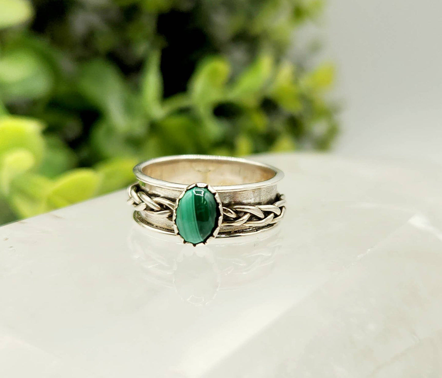 SPINNER RING-Sterling Silver/925-Malachite Gemstone w/Braid: 8