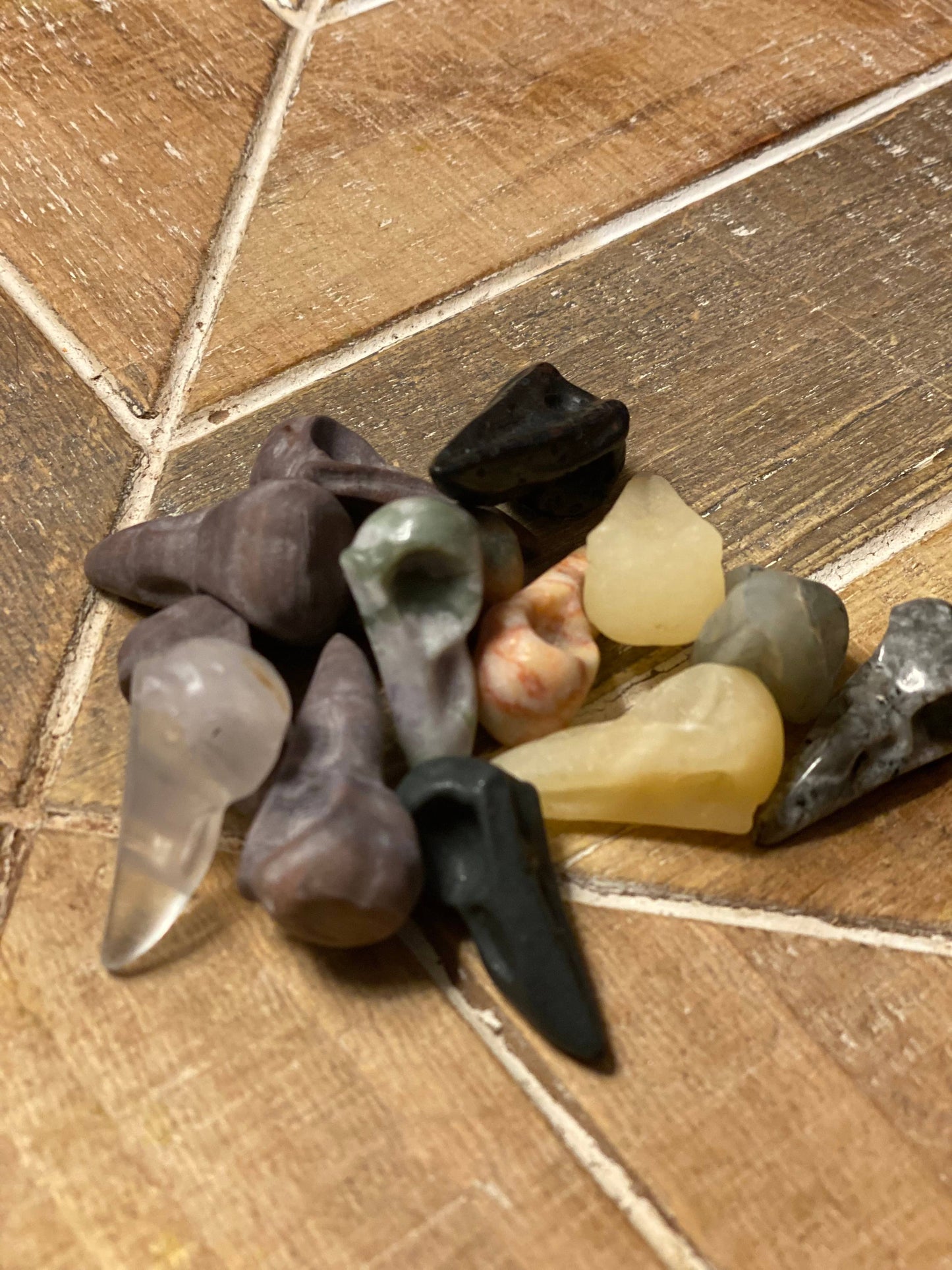 Mini Crystal Bird Skulls Bulk Set Mystery