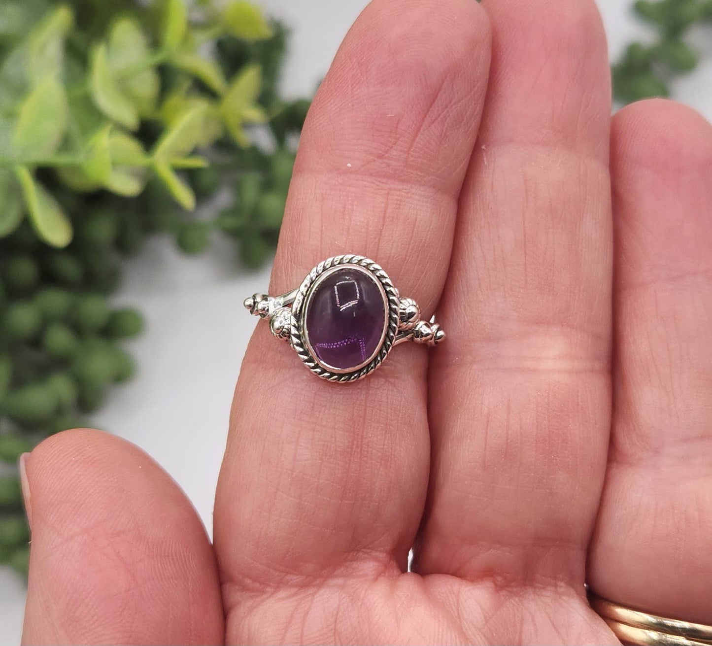 Amethyst Semi-Precious Gemstone Sterling Silver (925) Ring : 6
