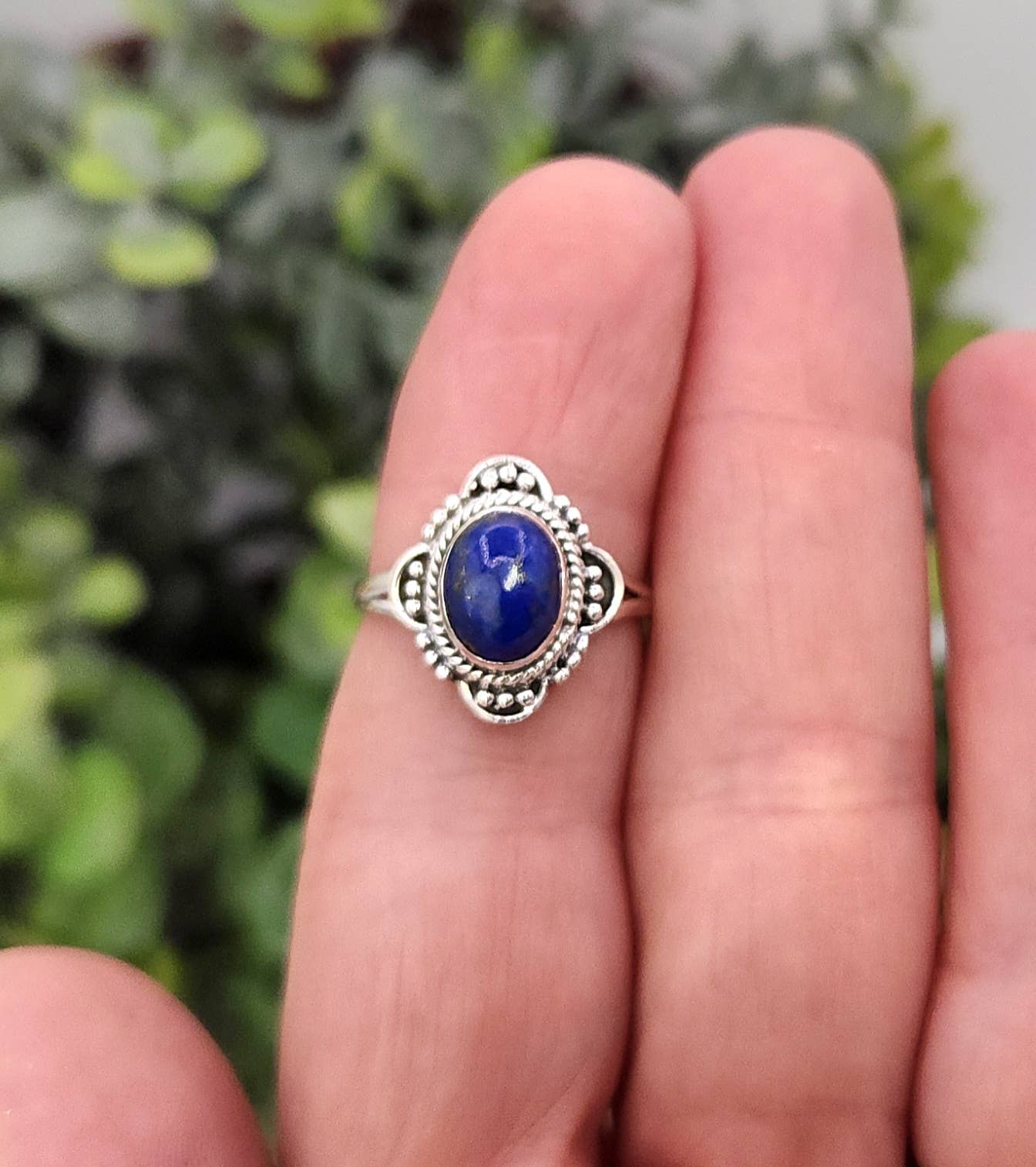 Lapis Lazulli Gemstone (8 x 10mm)Sterling Silver (925) -Ring: 9