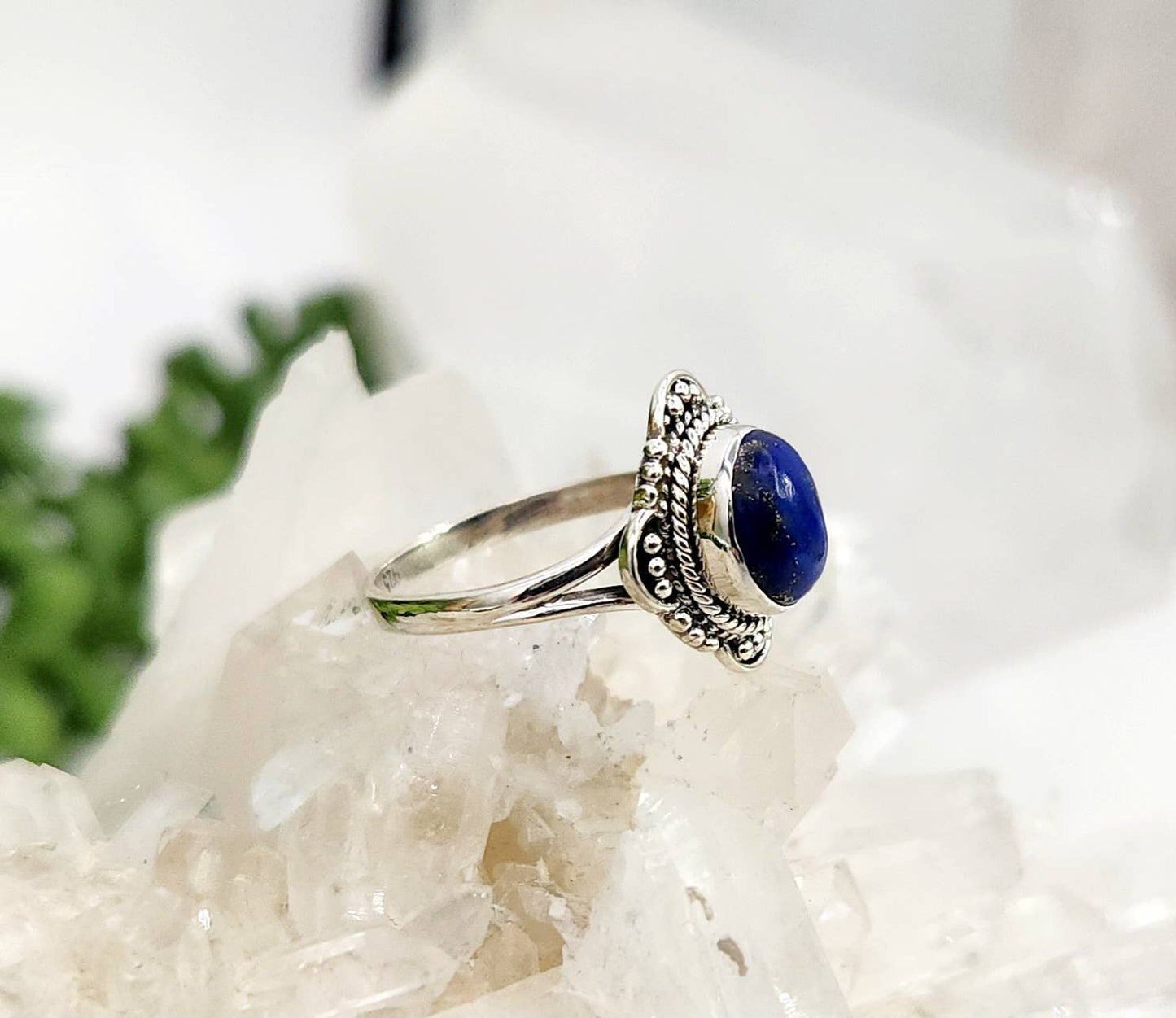 Lapis Lazulli Gemstone (8 x 10mm)Sterling Silver (925) -Ring: 9