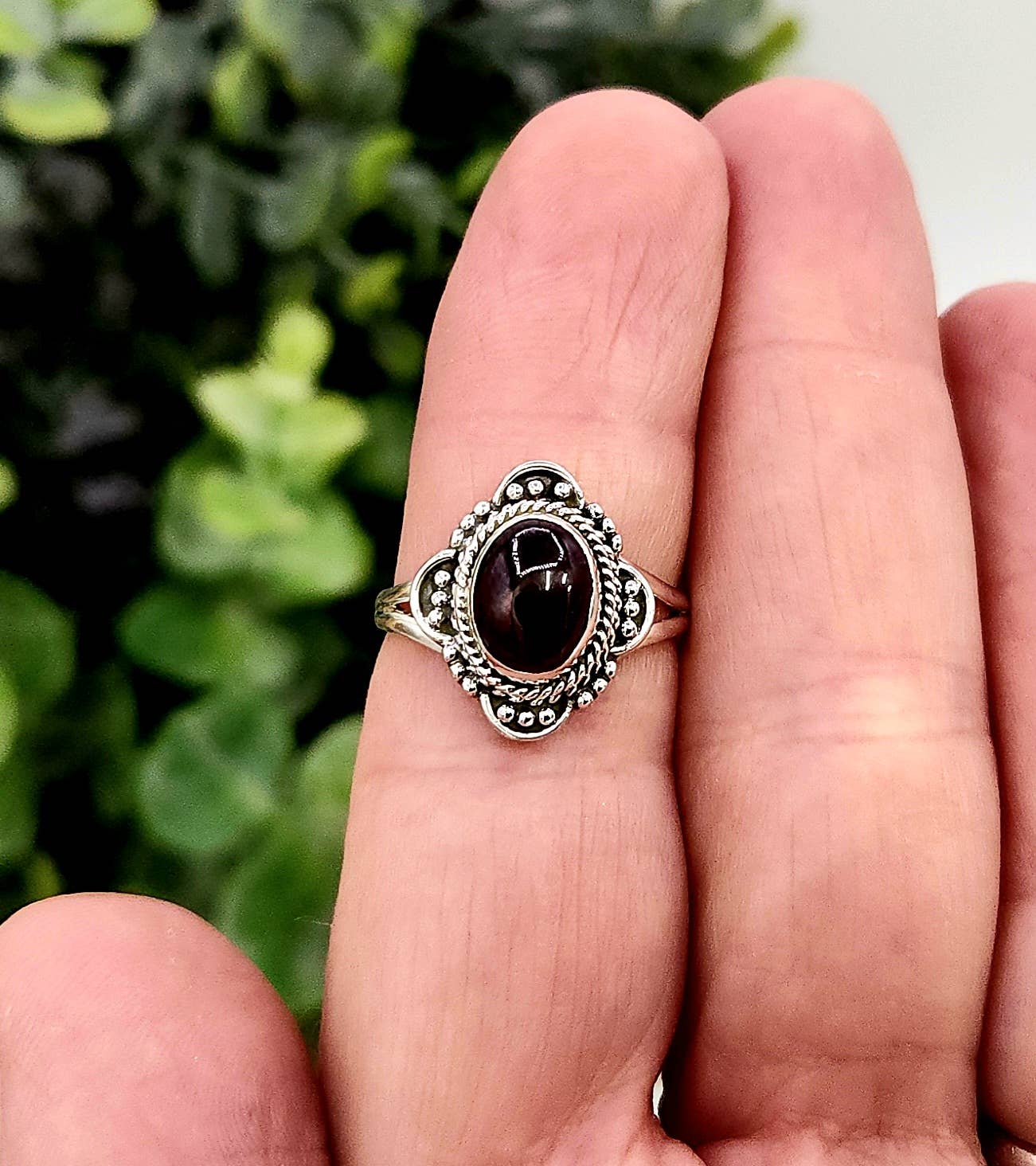 Garnet Semi-Precious Gemstone Sterling Silver (925)--Ring : 6