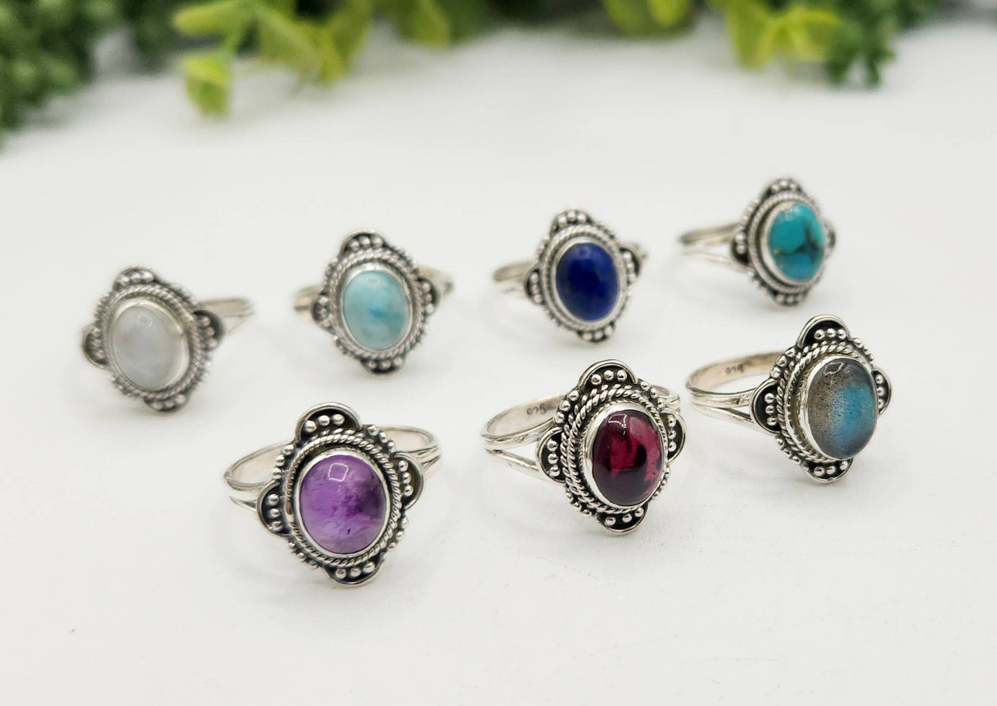 Garnet Semi-Precious Gemstone Sterling Silver (925)--Ring : 9