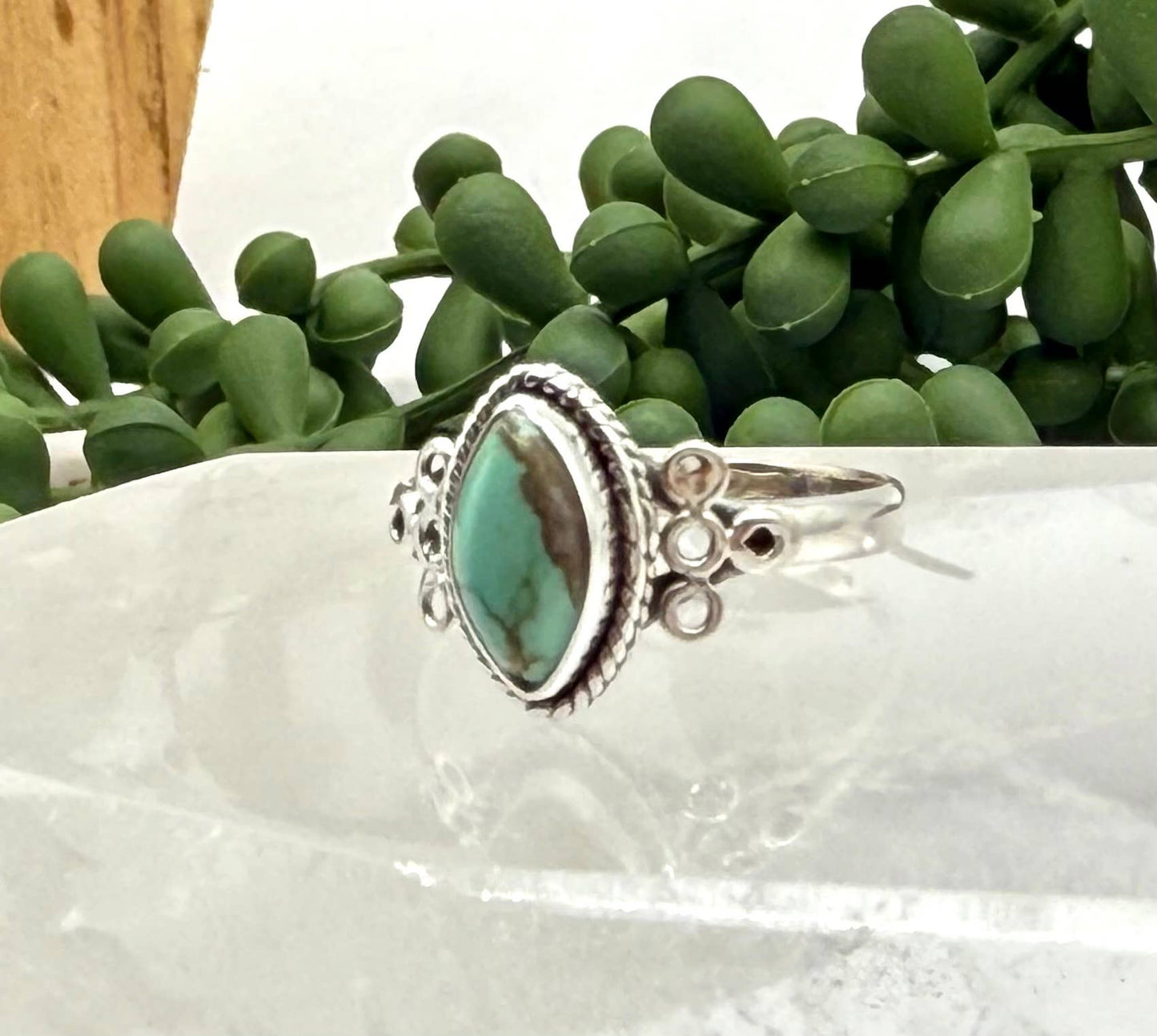 Turquoise Semi-Precious Gemstone 925/Sterling Silver Ring: 8