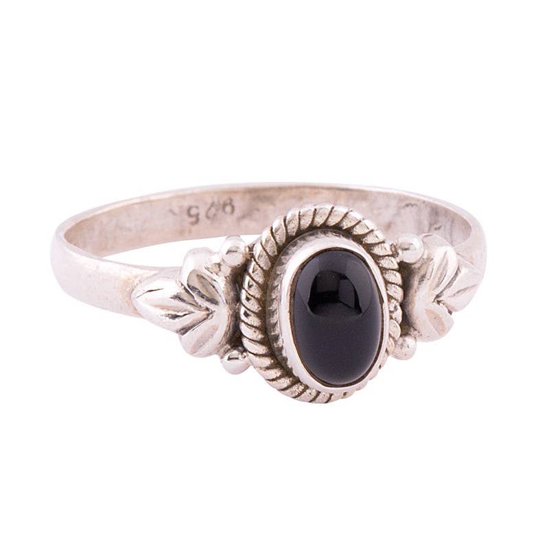 STERLING SILVER OVAL LEAF SIDE RING: SIZE 8 / AMETHYST