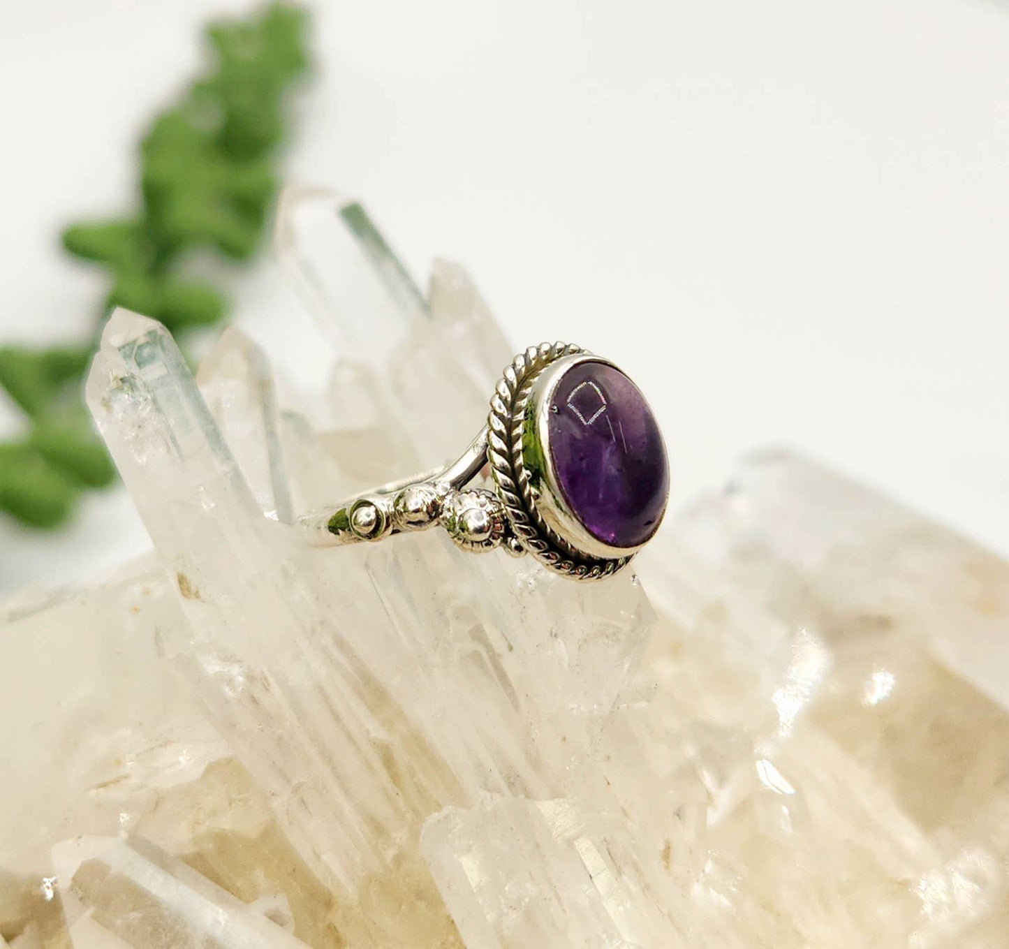 Amethyst Semi-Precious Gemstone Sterling Silver (925) Ring : 6