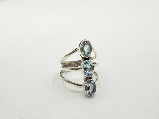 Blue Topaz Semi-Precious 3 Gemstone 925/SterlingSilver Ring : 8