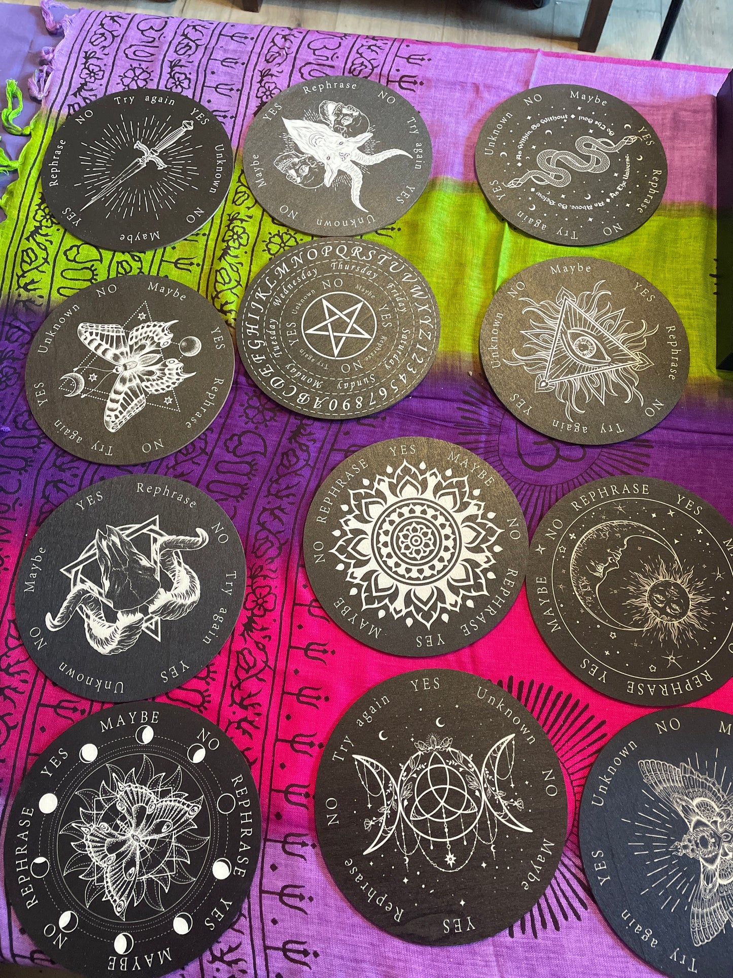 Pendulum board with pendulum