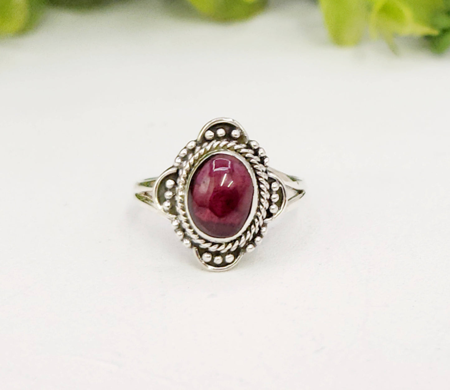 Garnet Semi-Precious Gemstone Sterling Silver (925)--Ring : 9