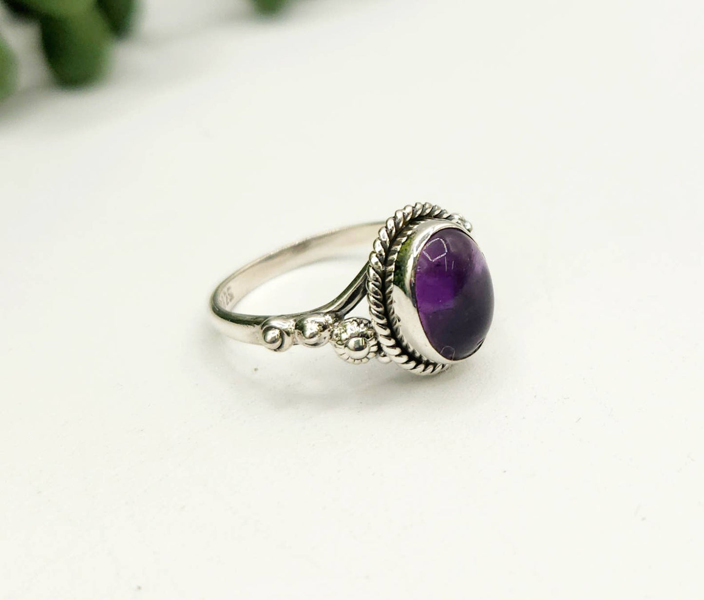 Amethyst Semi-Precious Gemstone Sterling Silver (925) Ring : 6